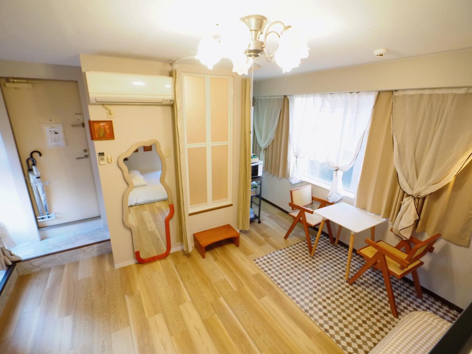 Ueno 704 Jellynehouse * Tokio