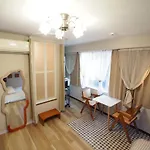 Ueno 704 Jellynehouse