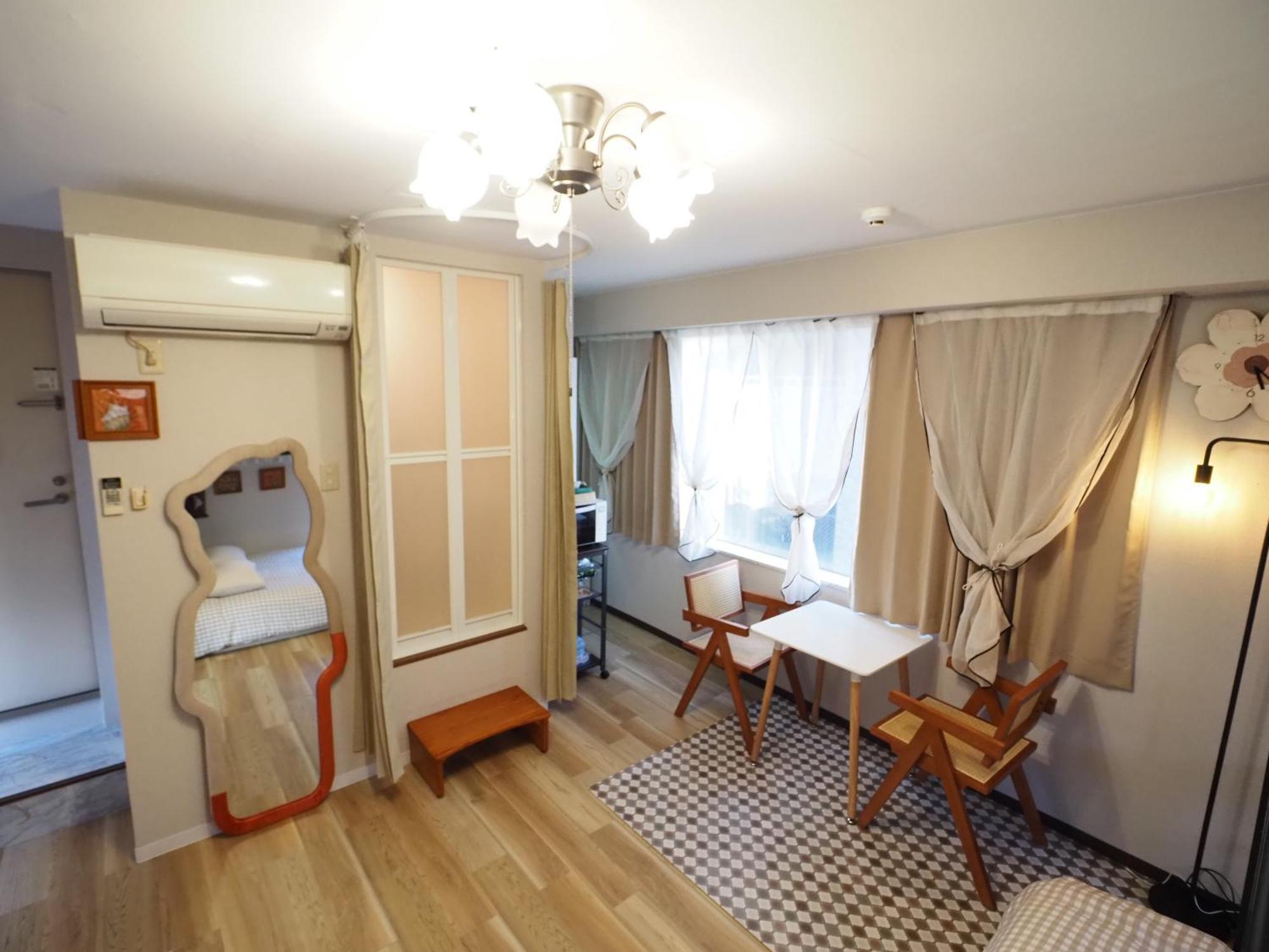 Ueno 704 Jellynehouse *